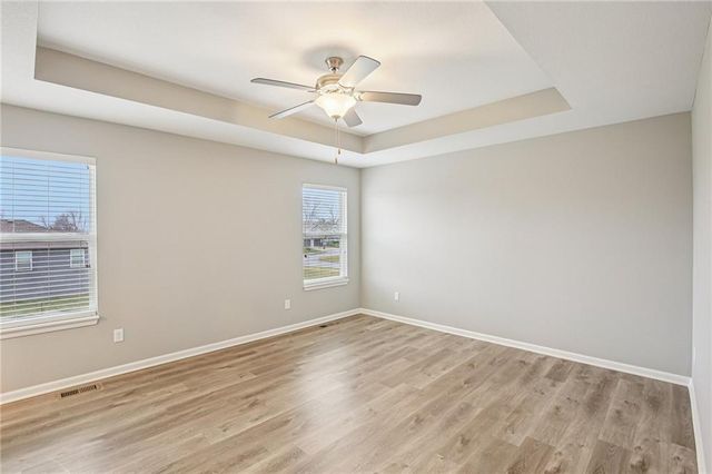 1004 NW High View Drive, Grain Valley, MO 64029