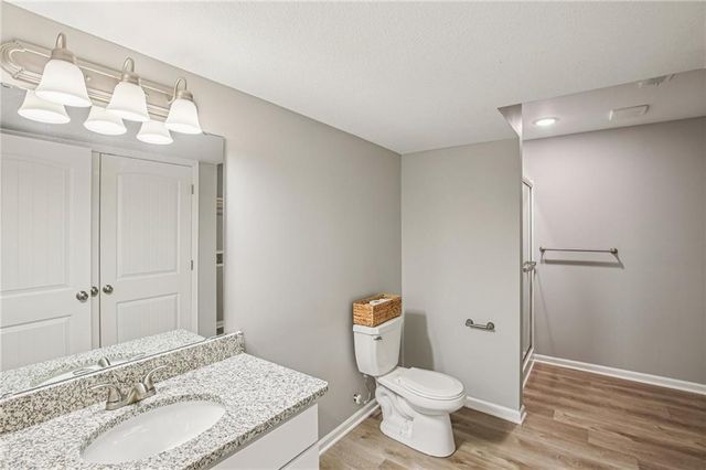 1004 NW High View Drive, Grain Valley, MO 64029