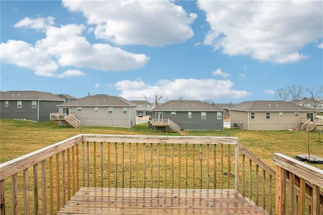 1004 NW High View Drive, Grain Valley, MO 64029