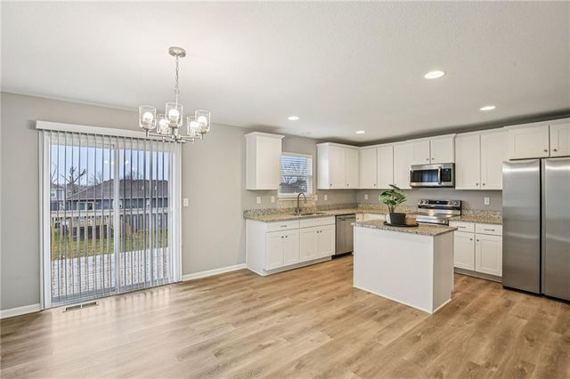 1004 NW High View Drive, Grain Valley, MO 64029