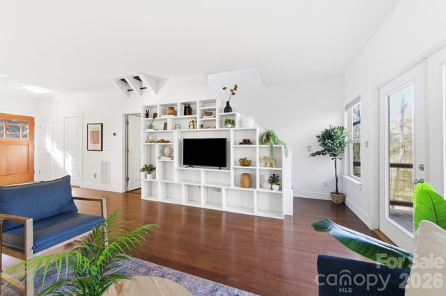 59 Morningside Drive, Asheville, NC 28806