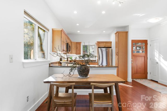 59 Morningside Drive, Asheville, NC 28806
