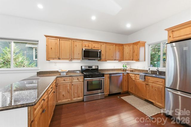 59 Morningside Drive, Asheville, NC 28806