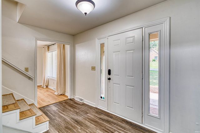 1051 Pine Gate Road, Evansville, IN 47725