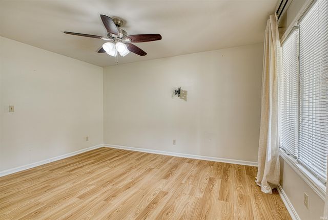 1051 Pine Gate Road, Evansville, IN 47725