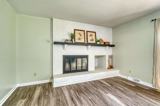 1051 Pine Gate Road, Evansville, IN 47725