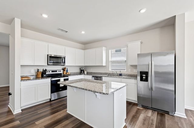 1520 Crested Iris Street, Raleigh, NC 27604