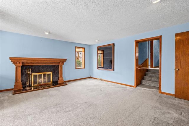 52 S Street, Lake Lotawana, MO 64086