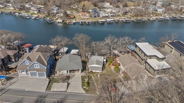 52 S Street, Lake Lotawana, MO 64086