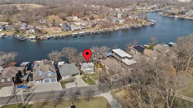 52 S Street, Lake Lotawana, MO 64086