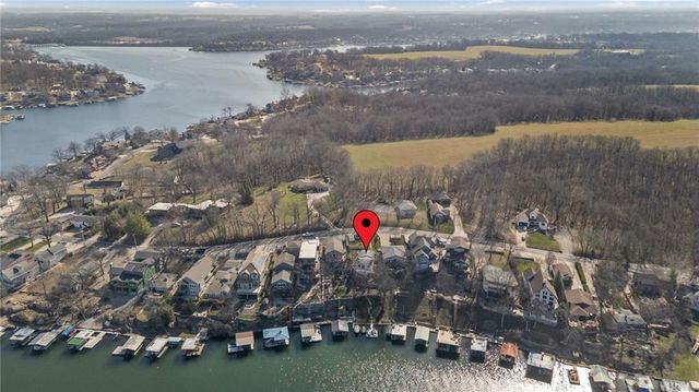52 S Street, Lake Lotawana, MO 64086