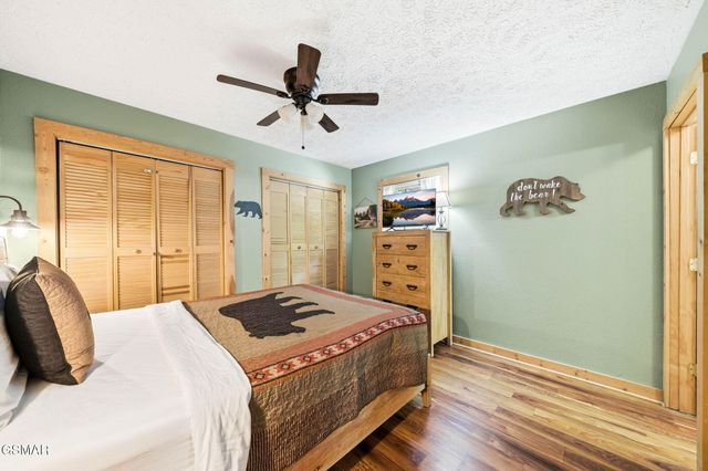 2230 Cove Creek Drive, Sevierville, TN 37862
