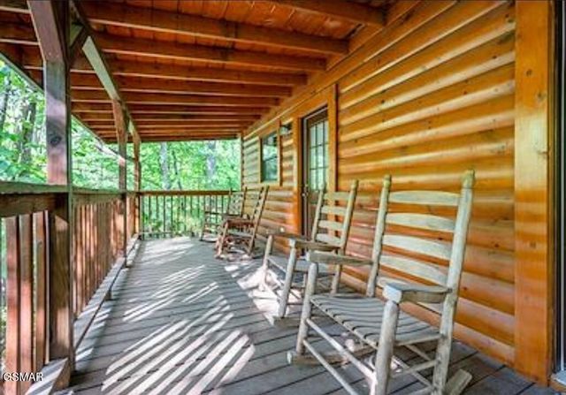 2230 Cove Creek Drive, Sevierville, TN 37862