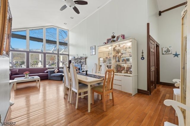 6 Oneida Ave, Hopatcong Boro, NJ 07843