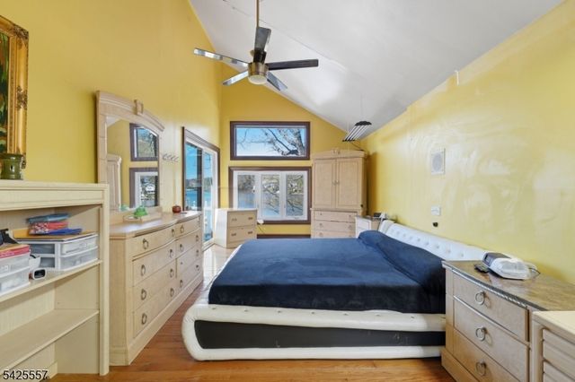 6 Oneida Ave, Hopatcong Boro, NJ 07843