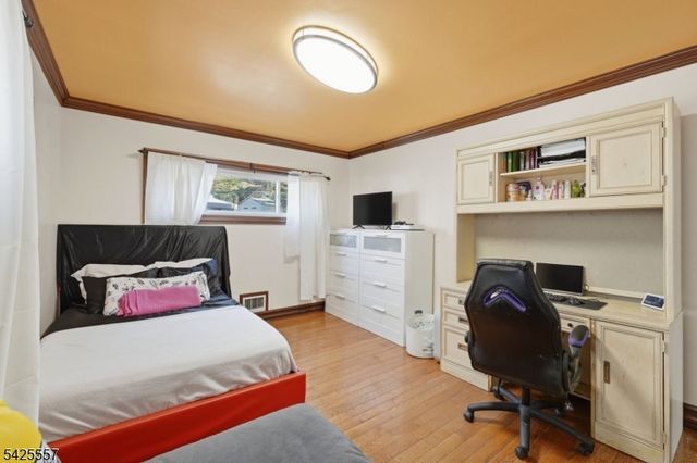 6 Oneida Ave, Hopatcong Boro, NJ 07843