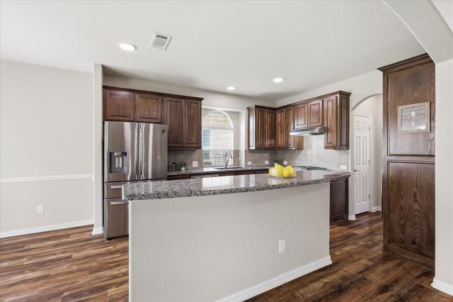9841 White Bear Trail, Fort Worth, TX 76177