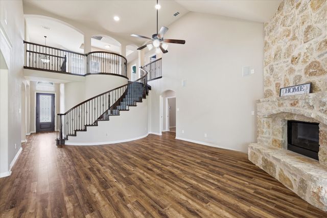 9841 White Bear Trail, Fort Worth, TX 76177