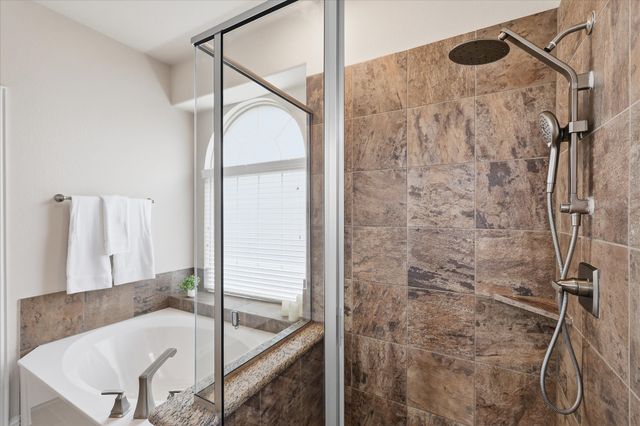 9841 White Bear Trail, Fort Worth, TX 76177