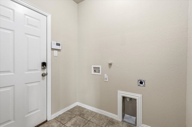 9841 White Bear Trail, Fort Worth, TX 76177