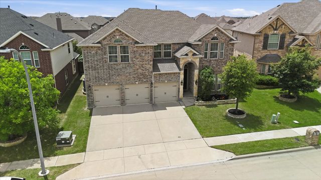 9841 White Bear Trail, Fort Worth, TX 76177