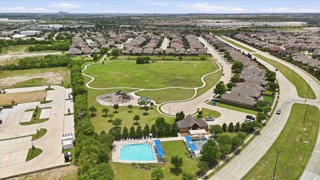 9841 White Bear Trail, Fort Worth, TX 76177