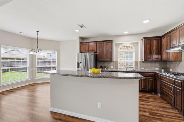 9841 White Bear Trail, Fort Worth, TX 76177