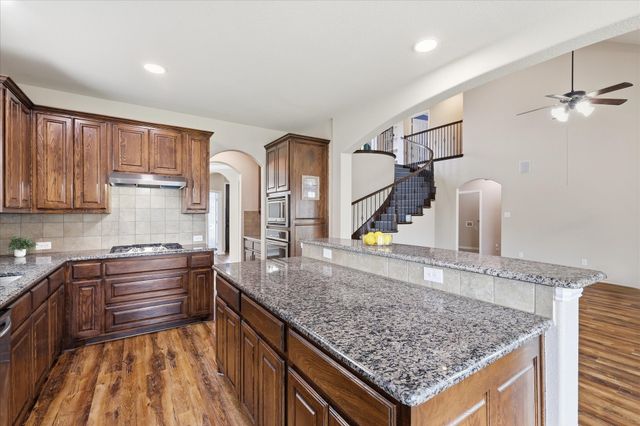 9841 White Bear Trail, Fort Worth, TX 76177