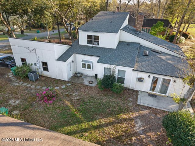 7928 Apaki Place, Diamondhead, MS 39525