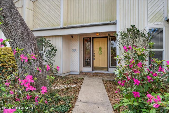 7928 Apaki Place, Diamondhead, MS 39525