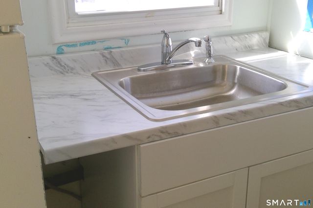 21 Hillpond Drive, Mansfield, CT 06268