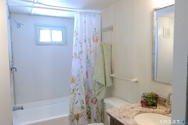 21 Hillpond Drive, Mansfield, CT 06268