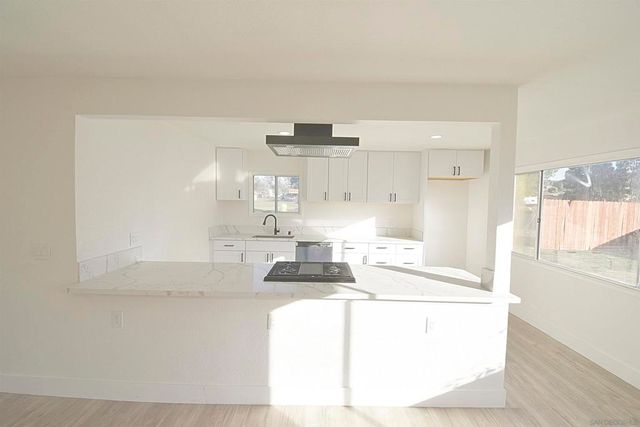 401 WASHINGTON STREET, Ramona, CA 92065