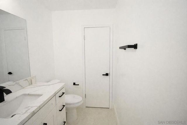 401 WASHINGTON STREET, Ramona, CA 92065