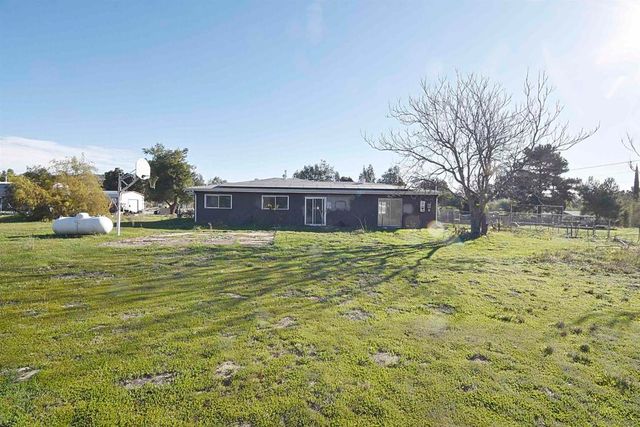 401 WASHINGTON STREET, Ramona, CA 92065