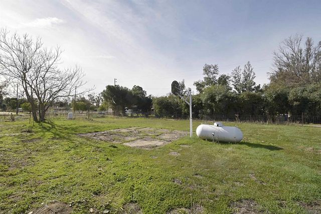 401 WASHINGTON STREET, Ramona, CA 92065