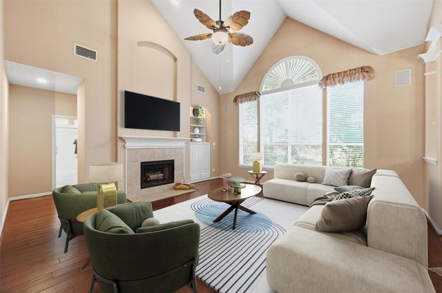 6796 Lakefront Drive, Grand Prairie, TX 75054