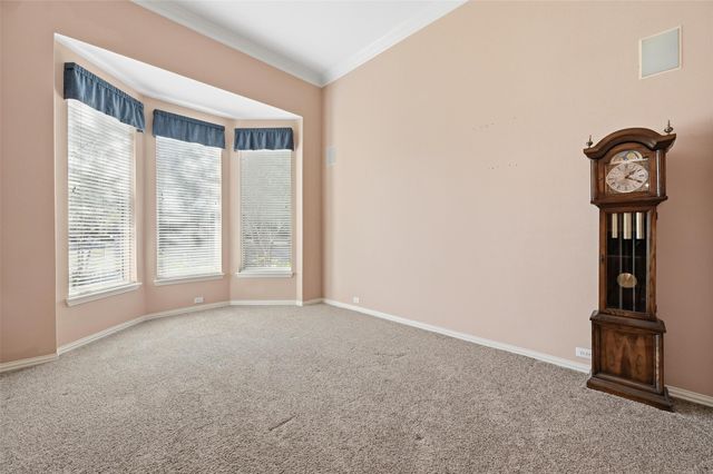 6796 Lakefront Drive, Grand Prairie, TX 75054