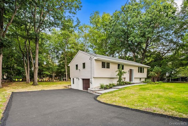 142 N Little Tor Road, New City, NY 10956
