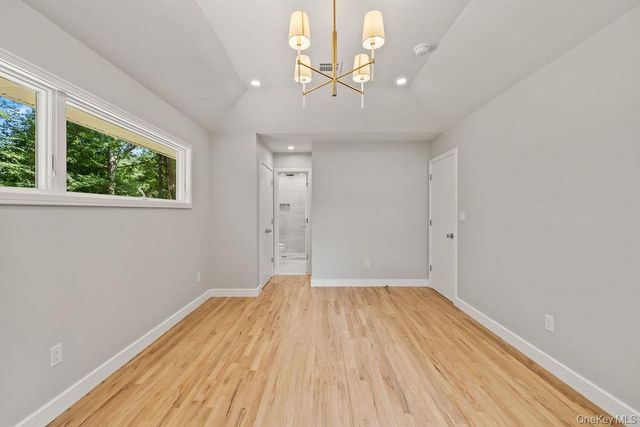 142 N Little Tor Road, New City, NY 10956