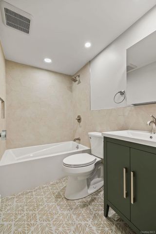 142 N Little Tor Road, New City, NY 10956