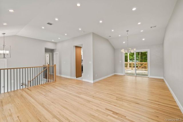142 N Little Tor Road, New City, NY 10956