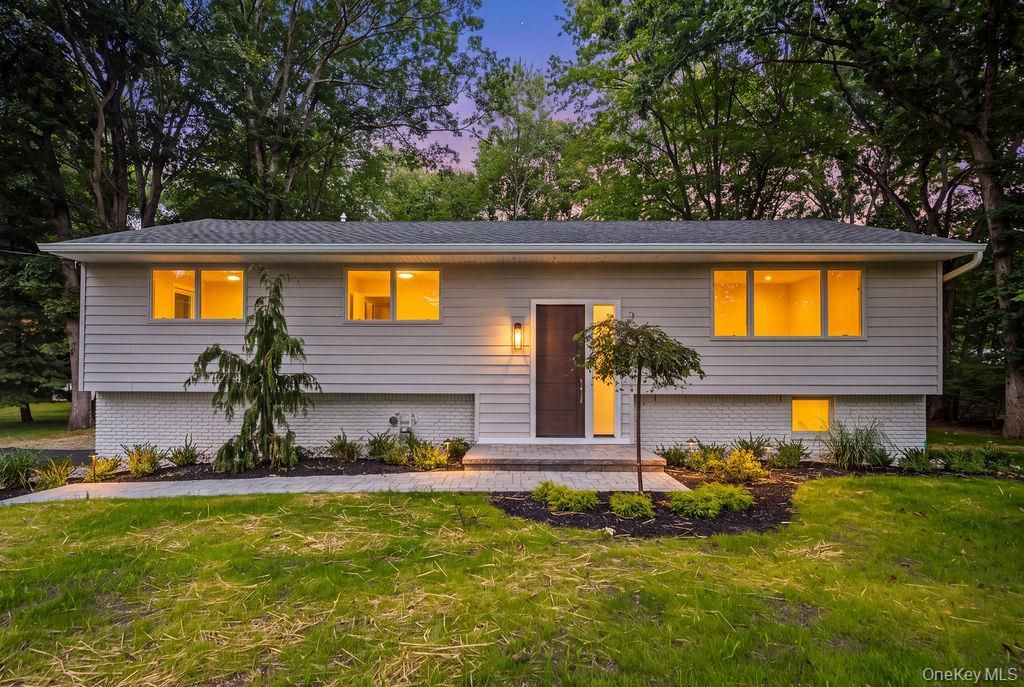 142 N Little Tor Road, New City, NY 10956