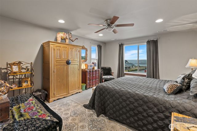 3113 NW Delcon Court, East Wenatchee, WA 98802