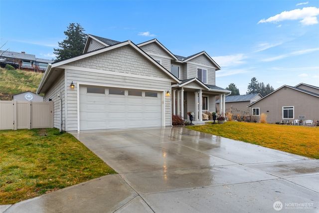 3113 NW Delcon Court, East Wenatchee, WA 98802