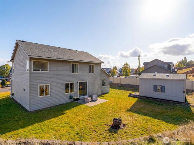 3113 NW Delcon Court, East Wenatchee, WA 98802