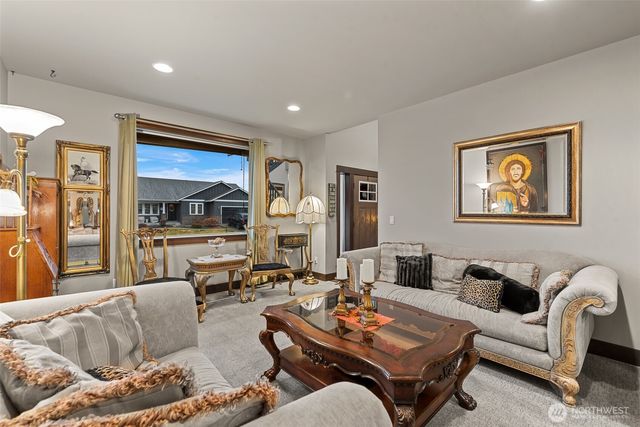 3113 NW Delcon Court, East Wenatchee, WA 98802