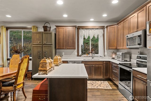 3113 NW Delcon Court, East Wenatchee, WA 98802