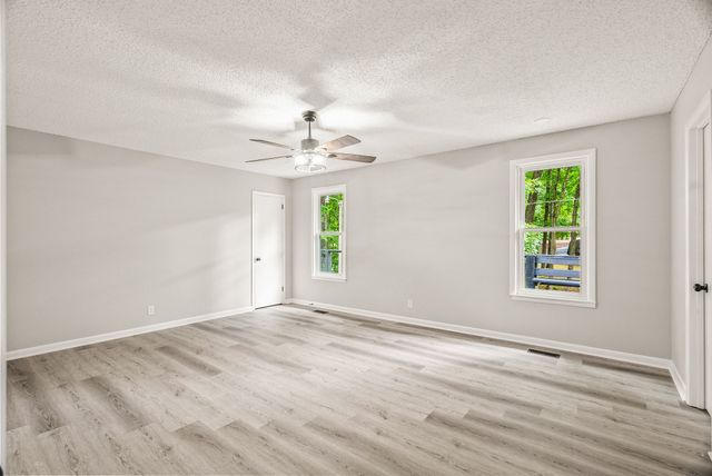 1005 Primrose Dr, Greenbrier, TN 37073