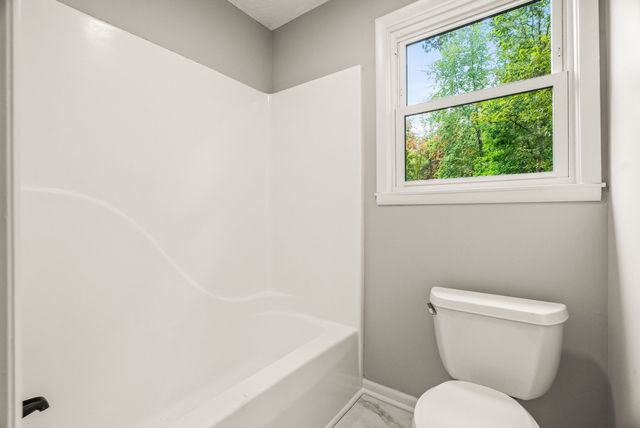 1005 Primrose Dr, Greenbrier, TN 37073